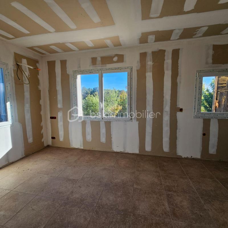 Maison - 300 m² - 9 pièces