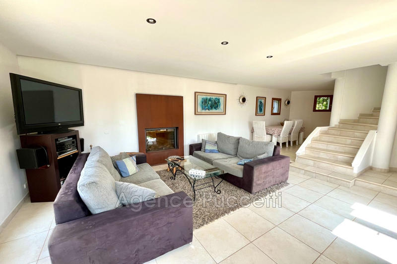 Maison - 112 m² - 4 pièces