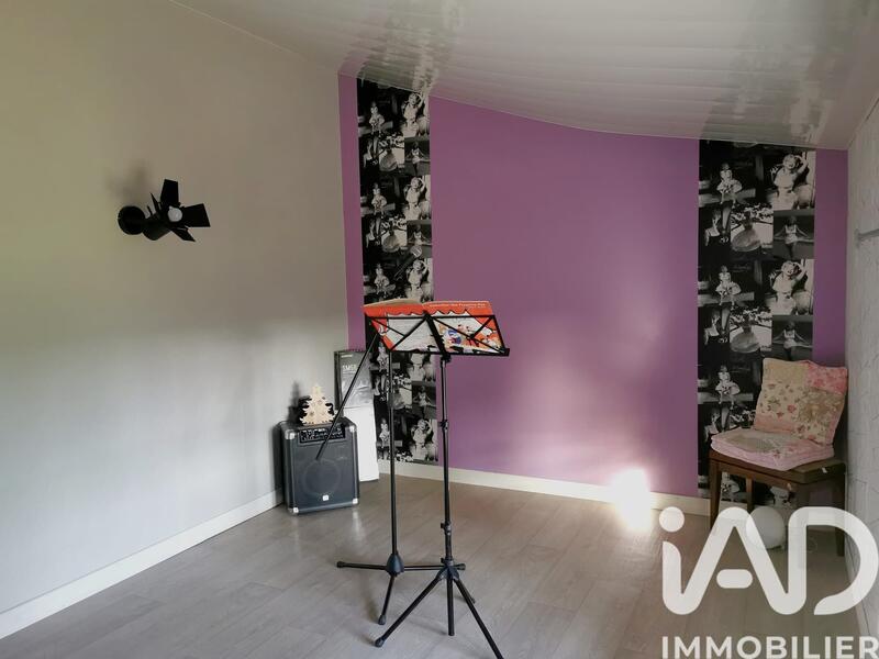 Maison - 213 m² - 10 pièces