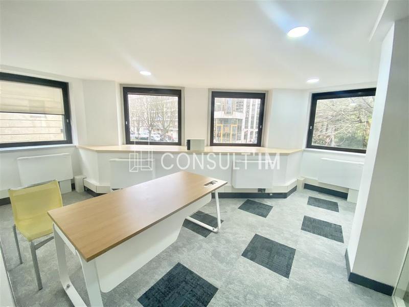 Bureau - 400 m²
