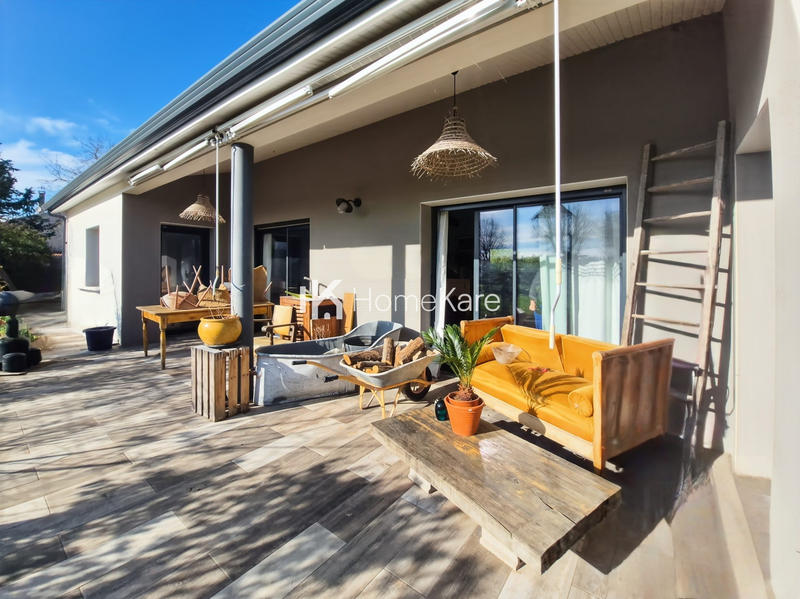 Maison - 140 m² - 5 pièces