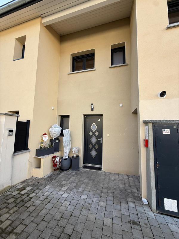 Maison - 92 m² - 4 pièces