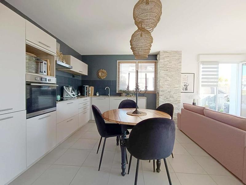 Appartement - 75 m² - 3 pièces