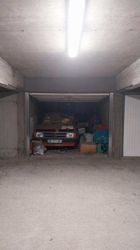Parking / Garage - 15 m²