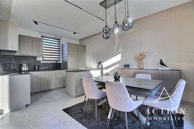 Maison - 86 m² - 4 pièces