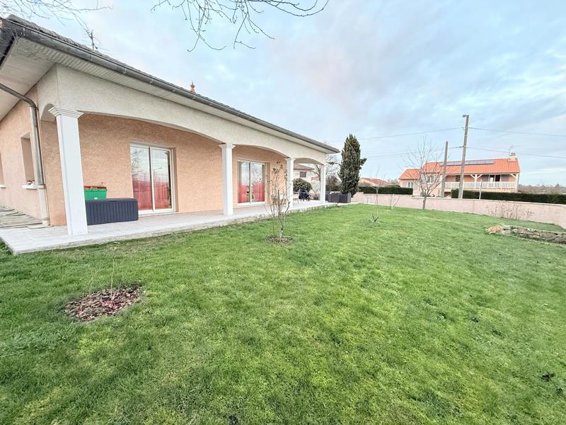 Maison - 140 m² - 5 pièces