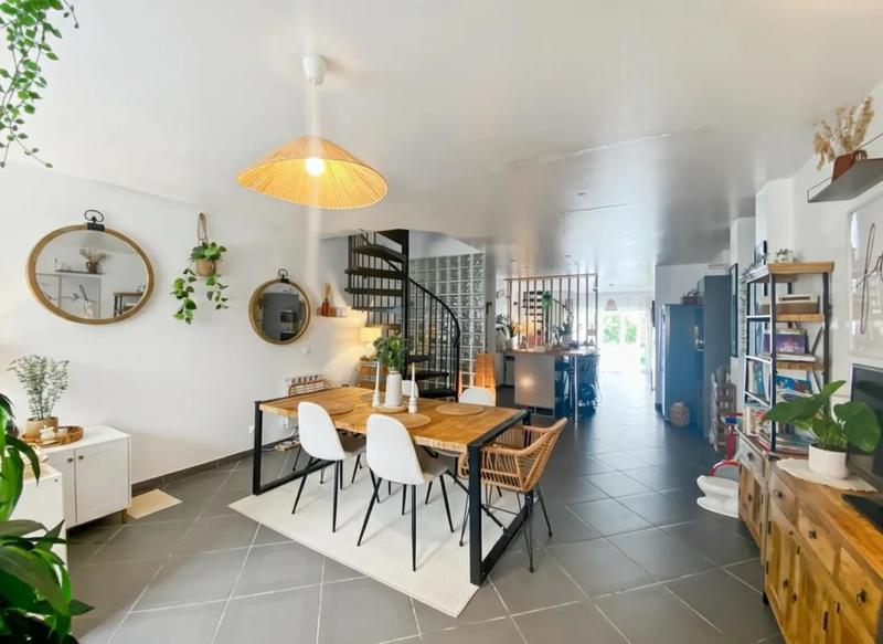 Maison de ville - 107 m² - 5 pièces