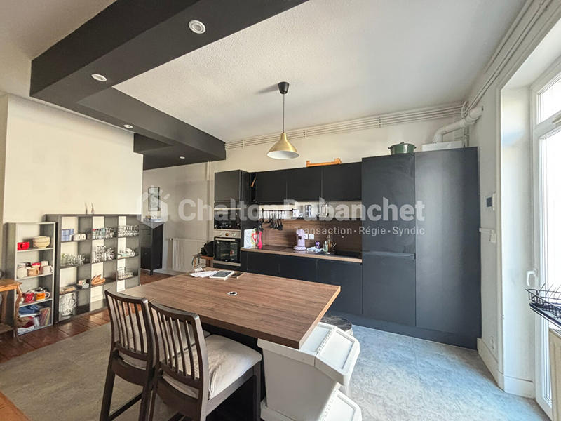 Maison - 89 m² - 5 pièces