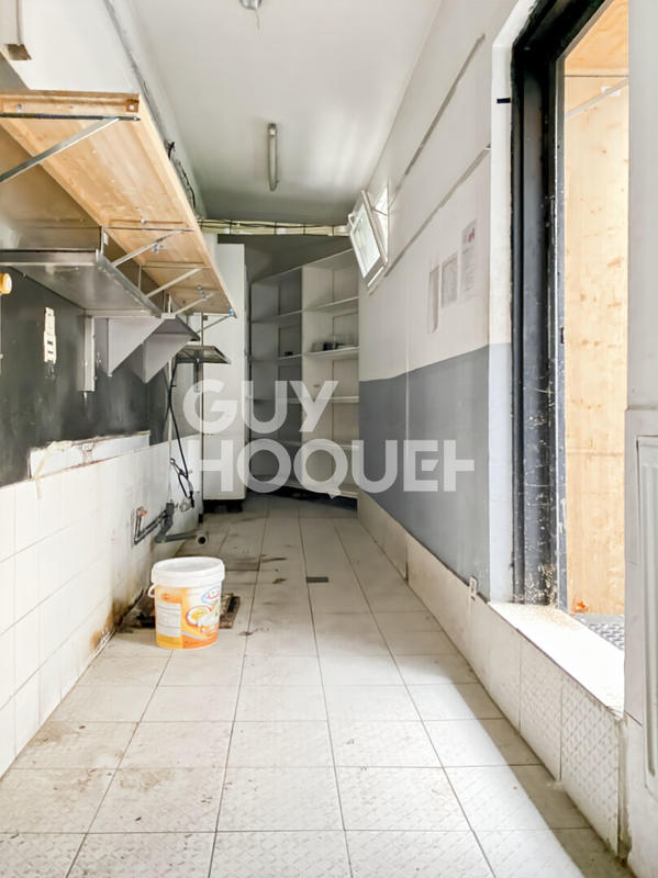 Local commercial - 220 m²