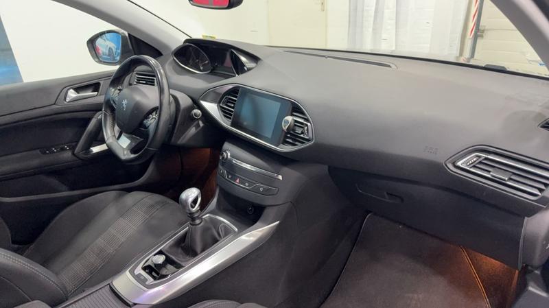 Peugeot 308 II 1.2 Puretech 130 Allure