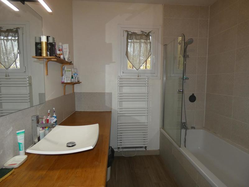 Maison traditionnelle - 152 m² - 7 pièces