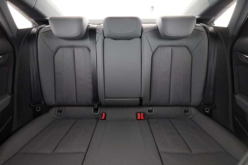 Audi A3 Berline 35 Tfsi mHEV Design Luxe s tronic 7 150 ch