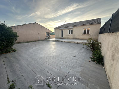 Maison - 90 m² - 4 pièces