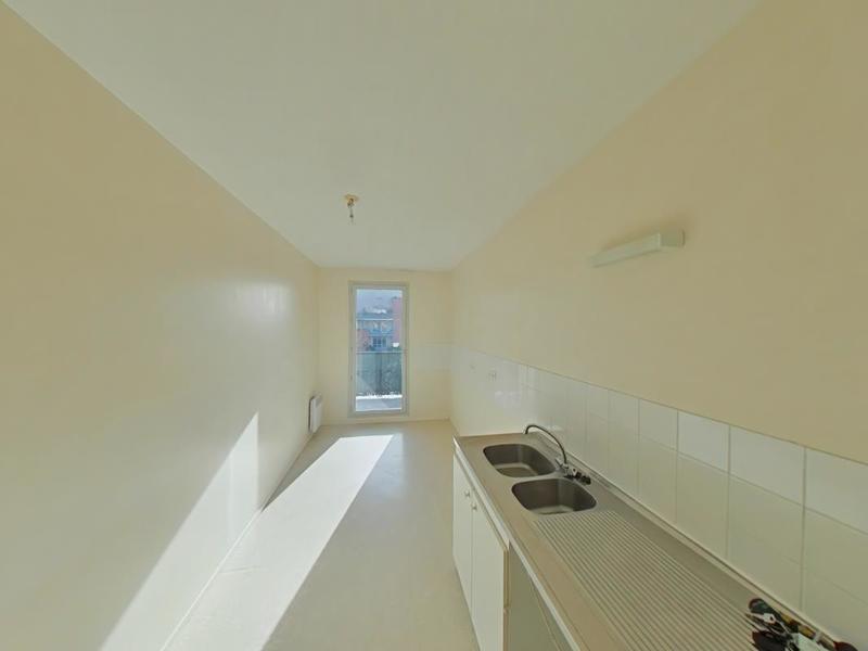 Appartement ancien - 72 m² - 3 pièces