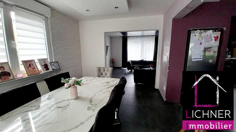 Maison - 96 m² - 5 pièces