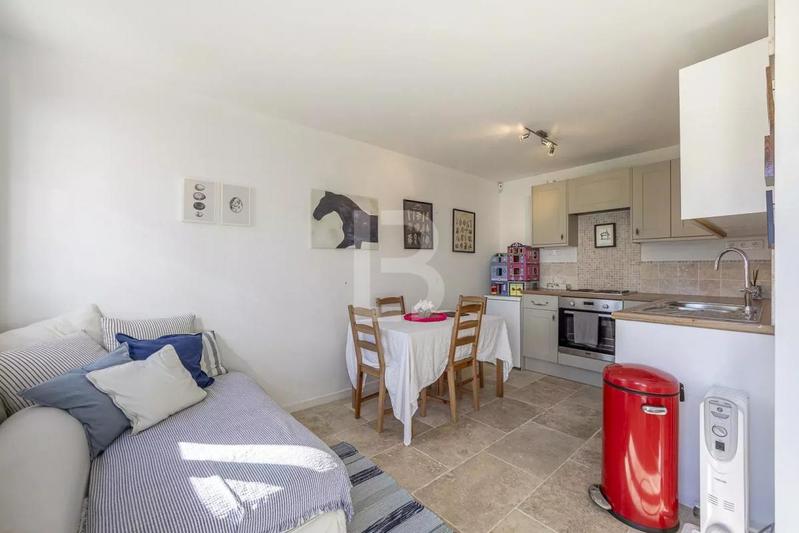 Villa - 204 m² - 8 pièces