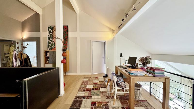 Maison d'architecte - 300 m² - 8 pièces