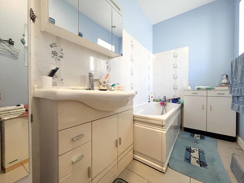 Maison - 137 m² - 7 pièces