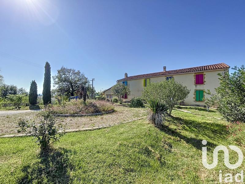 Maison - 263 m² - 7 pièces