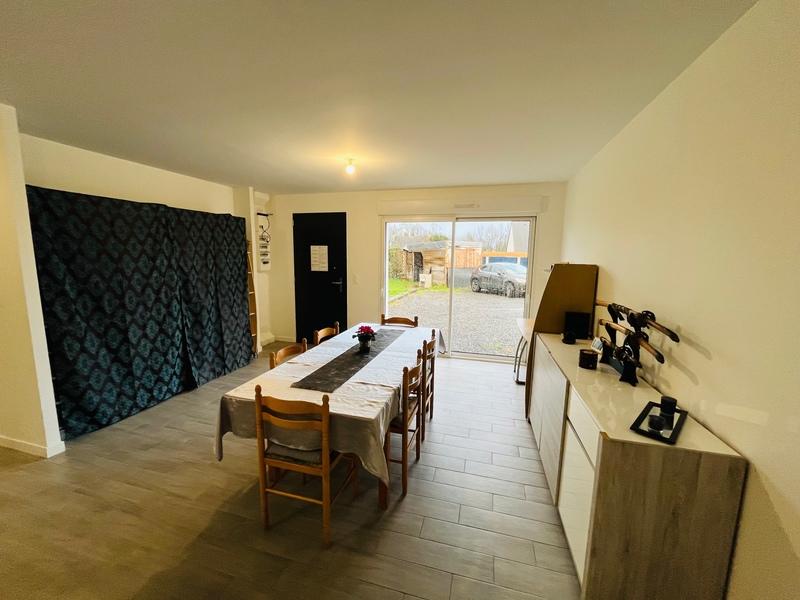 Maison - 90 m² - 5 pièces