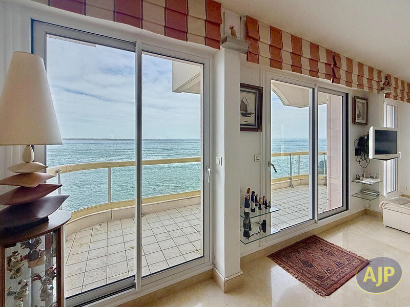 Appartement - 84 m² - 3 pièces