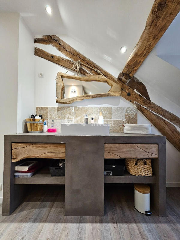 Maison - 258 m² - 8 pièces