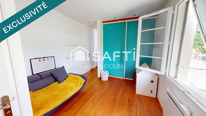 Maison - 280 m² - 9 pièces