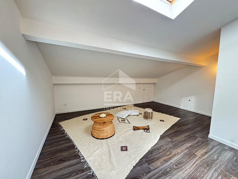 Maison - 200 m² - 8 pièces