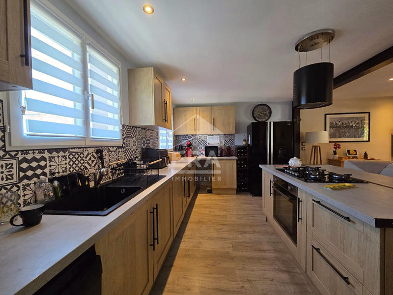 Maison - 82 m² - 4 pièces