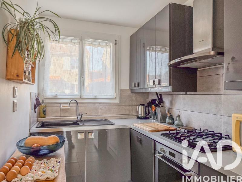 Maison - 98 m² - 5 pièces