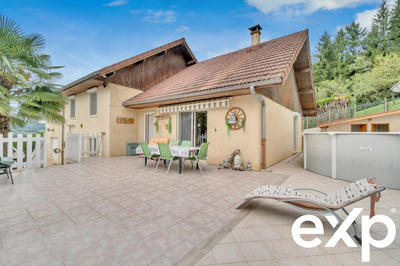 Maison - 167 m² - 6 pièces