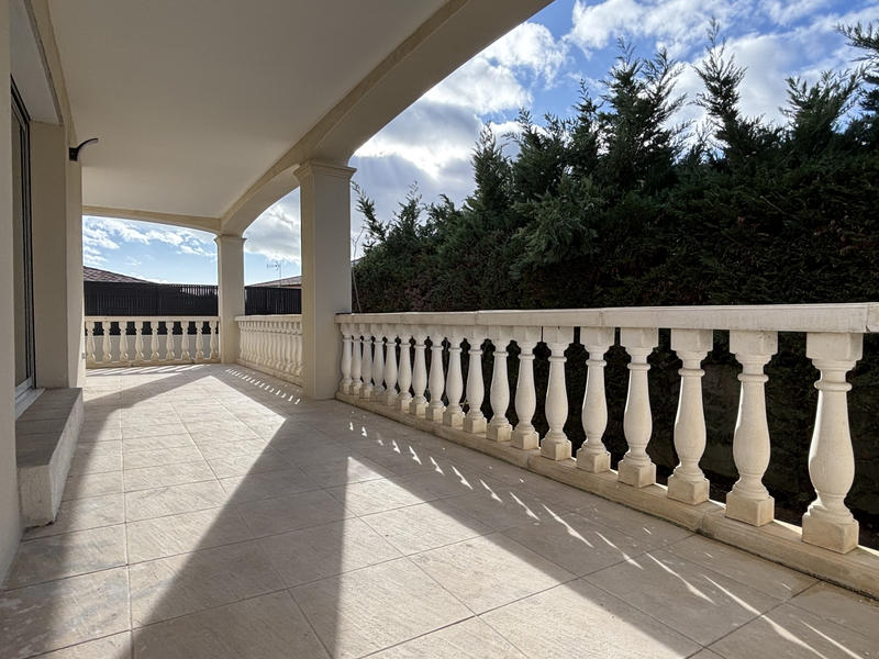 Villa - 190 m² - 8 pièces