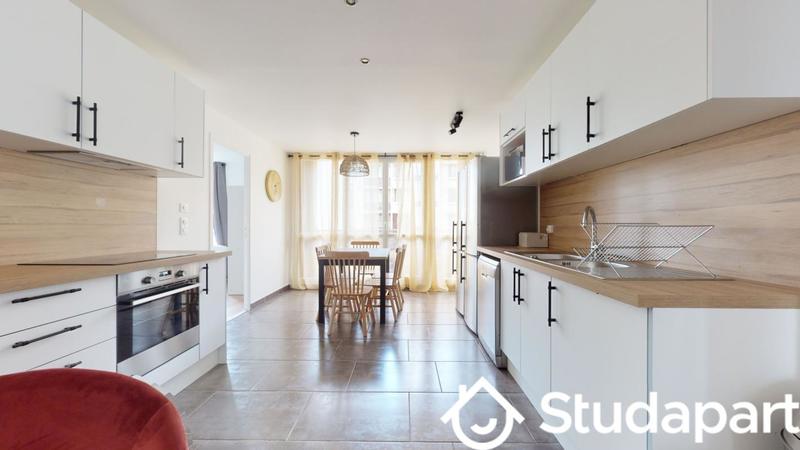 Chambre - 9 m² - 1 pièce