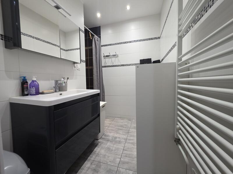 Appartement - 77 m² - 4 pièces