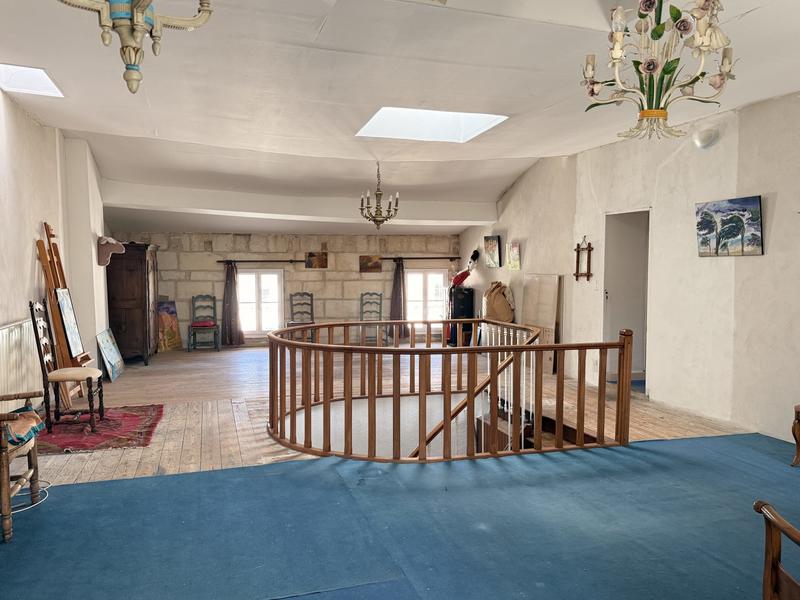 Maison - 289 m² - 7 pièces