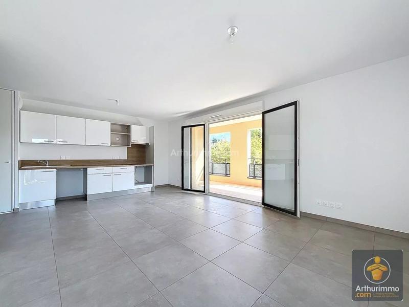 Appartement - 83 m² - 4 pièces