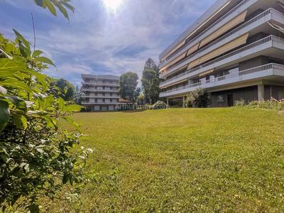 Appartement - 80 m² - 3 pièces