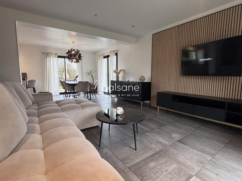 Maison contemporaine - 122 m² - 7 pièces