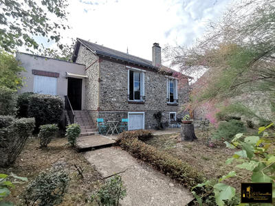 Maison ancienne - 227 m² - 8 pièces
