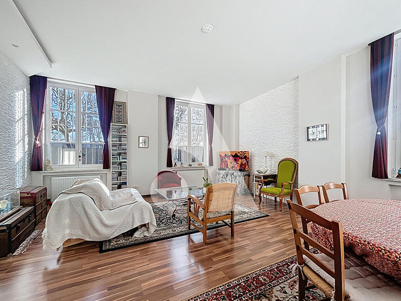 Appartement - 106 m² - 5 pièces