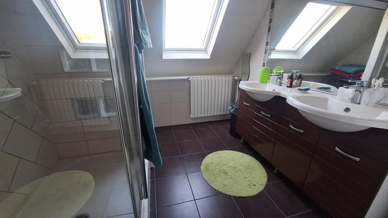 Maison - 197 m² - 8 pièces