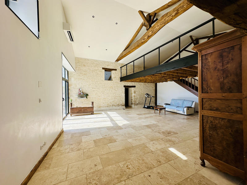 Maison - 229 m² - 6 pièces