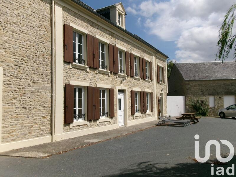 Maison - 137 m² - 9 pièces