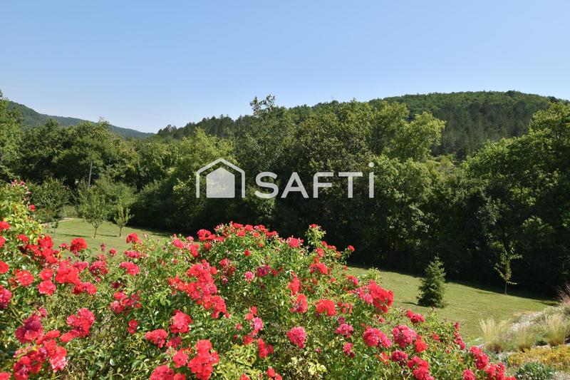 Maison - 151 m² - 6 pièces