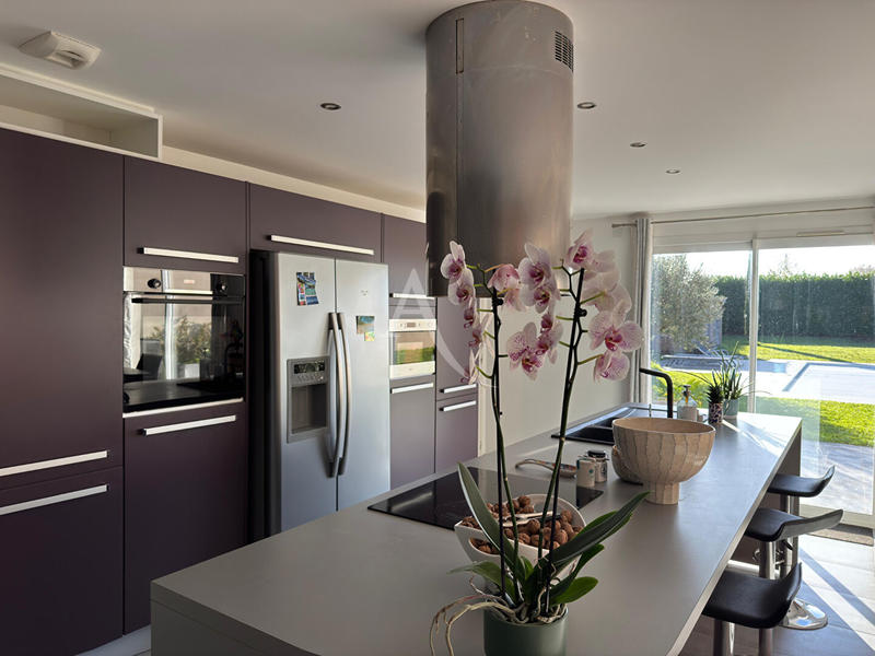 Maison - 188 m² - 7 pièces