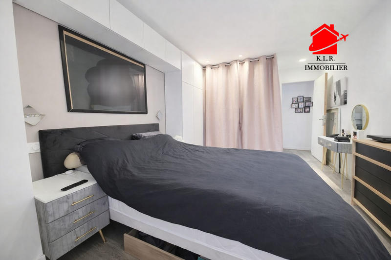 Appartement - 85 m² - 4 pièces