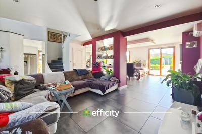 Maison - 200 m² - 6 pièces