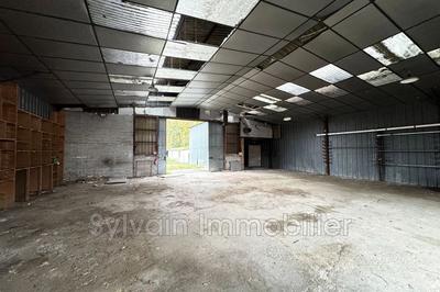 Maison - 235 m² - 1 pièce