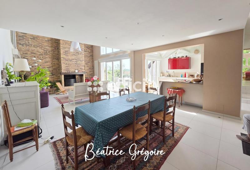 Maison - 160 m² - 7 pièces