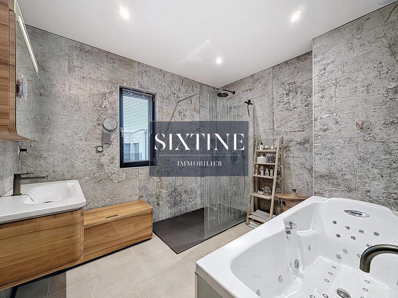 Maison contemporaine - 131 m² - 5 pièces